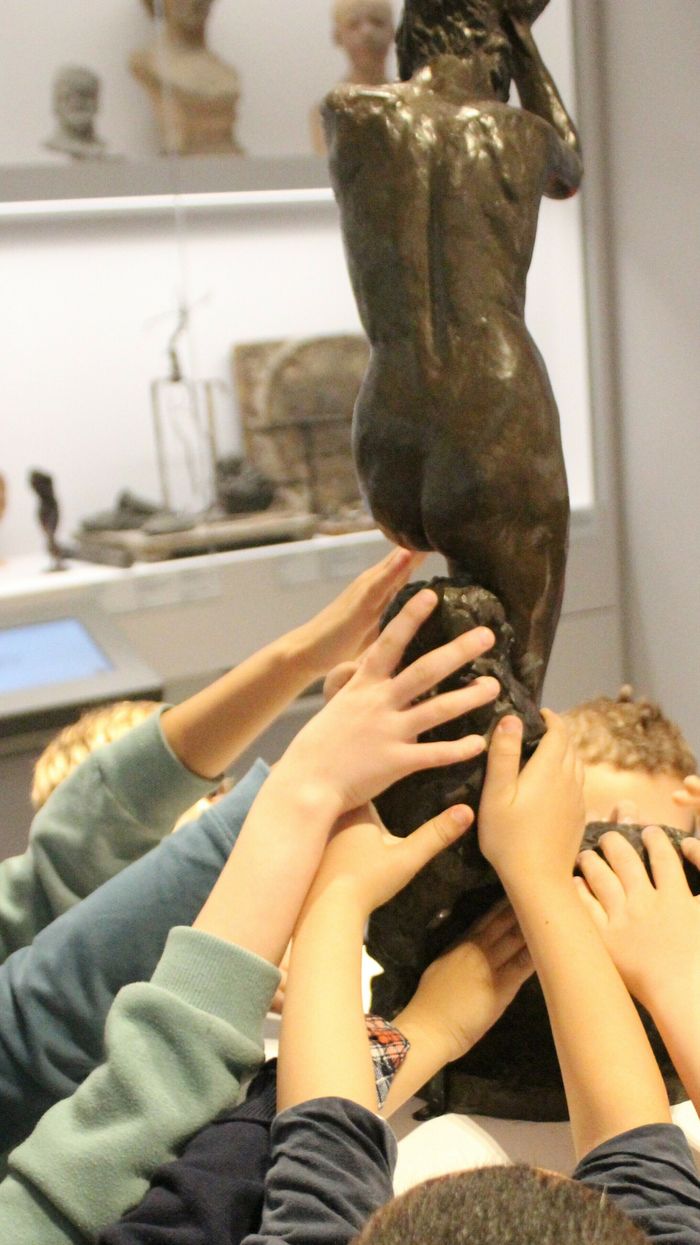 Chaque deuxième dimanche du mois, de 16h à 17h30, le musée vous propose un atelier à vivre en famille !