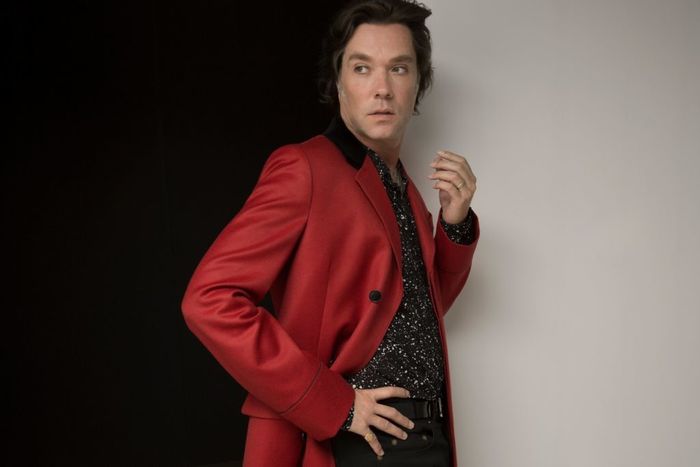 Rufus Wainwright a passé deux heures dans la Basilique en juin dernier ; il en est ressorti en nous proposant ce programme « Mother » spécialement conçu pour la Basilique.