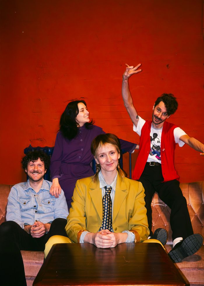 IRNINI MONS - Indie/ post-punk / bold pop