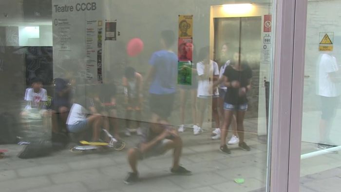 Lors du séminaire commun des groupes de recherche Etudes catalanes et Arts visuels, M. Fernández Labayen prononcera la conférence « Barcelona : migración y movilidad en el documental contemporáneo »