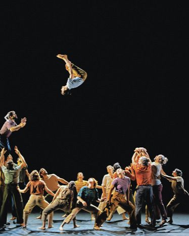 Cirque - Le pas du monde