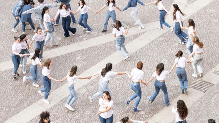Participez à un atelier avec Silvia Gribaudi pour intégrer le spectacle Corpo da Ballo Kids le mercredi 2 décembre !