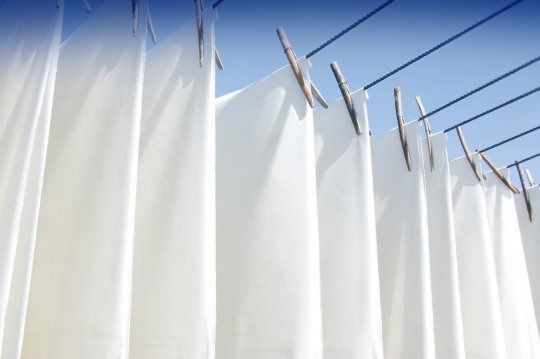 Le Hanji, fleuron du riche patrimoine culturel coréen, est un papier traditionnel fabriqué à la main avec des fibres de mûrier. Particulièrement résistant et pouvant se conserver plus de 1000 ans...