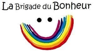Matche d'improvisation entre la brigade du Bonheur et es Kameleons de Mazère. deix équipes motivées un arbitre et un public aux anges