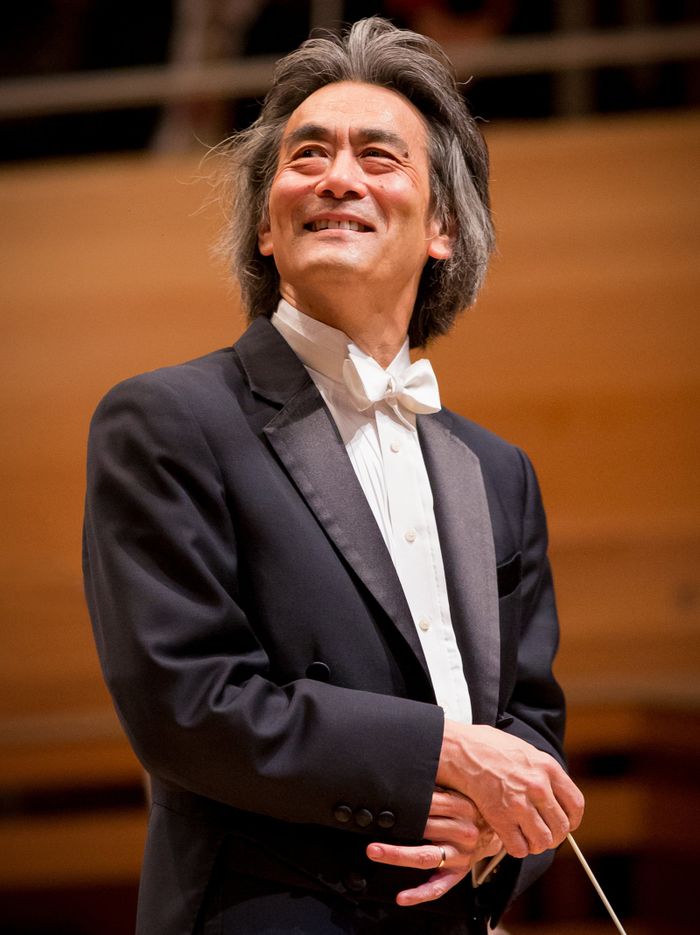 Kent Nagano dirige l'OSM à l'occasion de cette tournée européenne