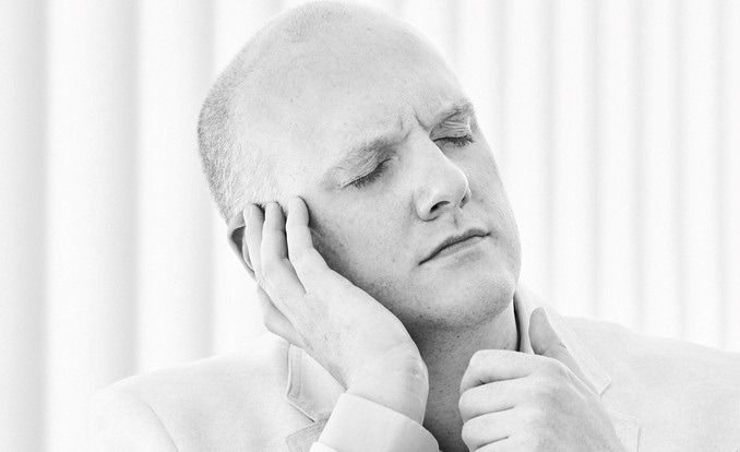 En 2016, Jean Muller est invité par le Shanghai Oriental Art Center à jouer l’intégrale des sonates pour piano de Mozart, cycle qu’il redonne à Paris en 4 récitals Salle Cortot.