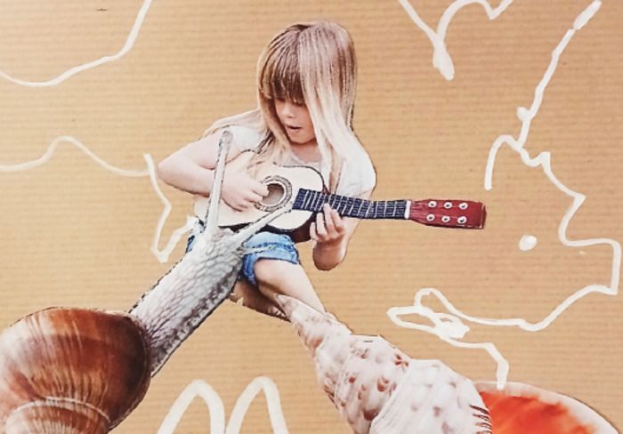Fabrication de cabanes autour des matières du carton, du papier, du tissu, de végétaux et de minéraux. Un avant spectacle inspirant !