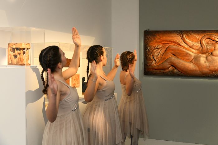 Dialogue entre la danse, classique, contemporaine ou encore Flamenco, et les arts visuels au cœur de l’exposition Miró du musée Rigaud.