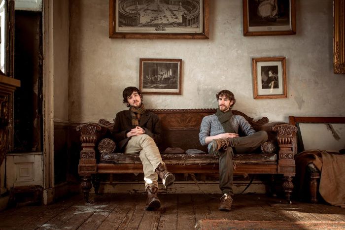 Alors qu’il s’apprête à lancer son deuxième album, Ye Vagabonds nous donnera à entendre ses propres compositions et de vieux refrains traditionnel