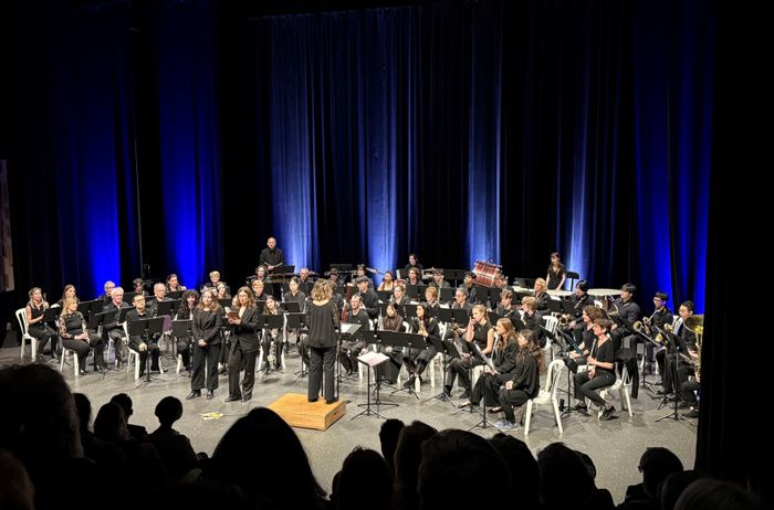 Place à l'Orchestre d'Harmonie des grands élèves (cycle 3 et CPES), sous la direction de Claire Pigassou avec un programme musical intitulé "Horizons hispaniques".