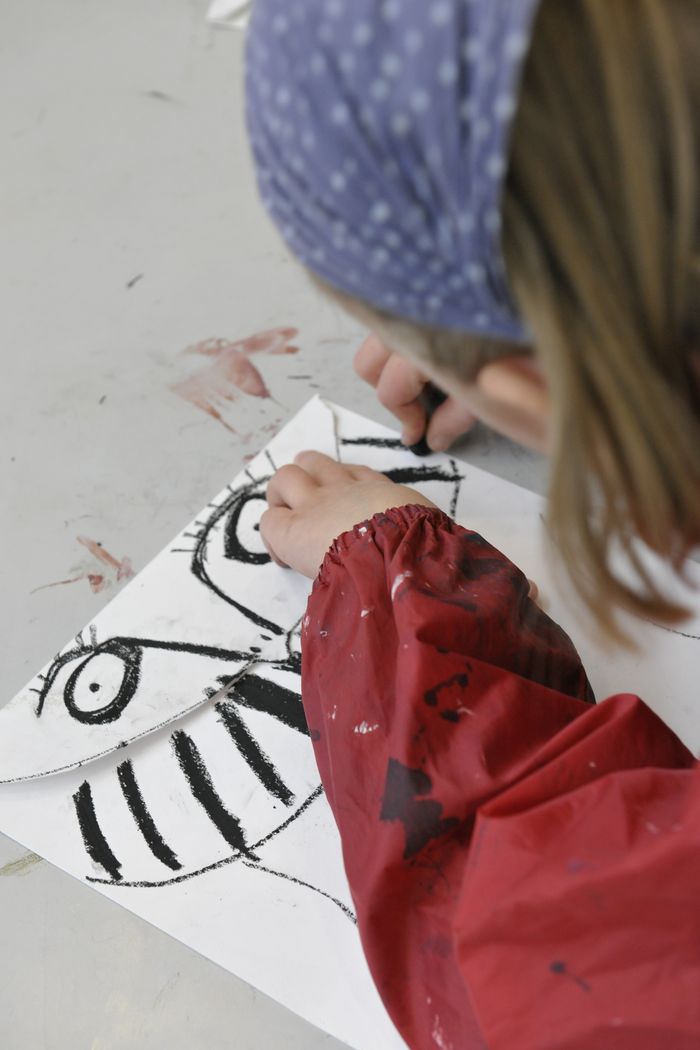 Chaque deuxième dimanche du mois, de 16h à 17h30, le musée vous propose un atelier à vivre en famille !