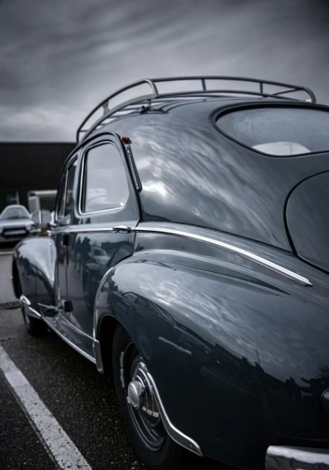 Exposition et balade de voitures anciennes