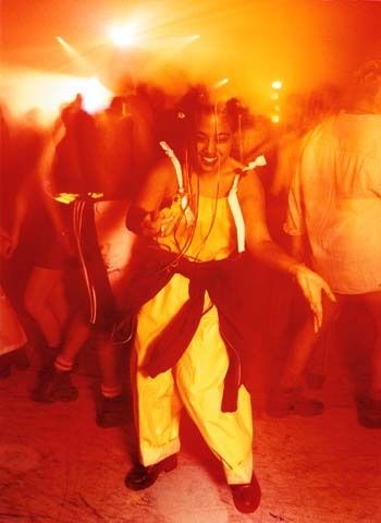 Cette série photographique est présentée dans le cadre de ELECTRO à la Philharmonie de Paris