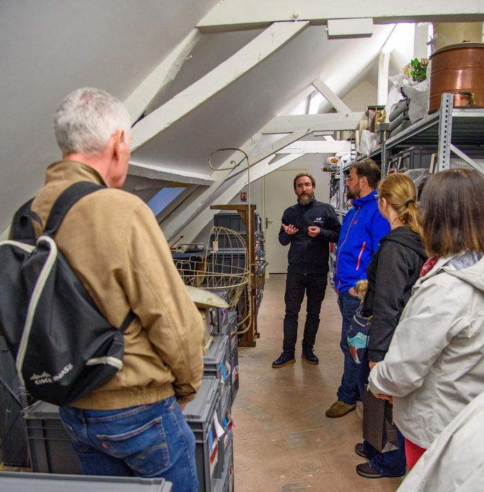 Samedi 19 et dimanche 20 septembre, suivez notre guide dans les réserves du Musée du Terroir et découvrez l'importance du travail de conservation et d'inventaire dans un musée.